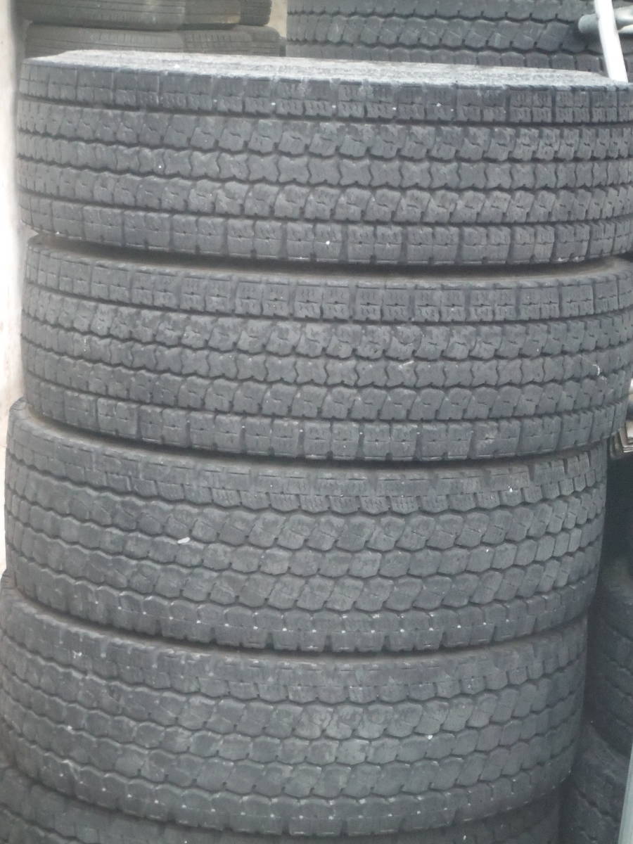 驚きの破格値，安い 245/70r19.5 大型トラック 着払い トーヨー 溝あり 4本 スタッドレス冬(タイヤ)｜売買されたオークション情報、yahooの商品情報をアーカイブ公開 - オークファン タイヤ