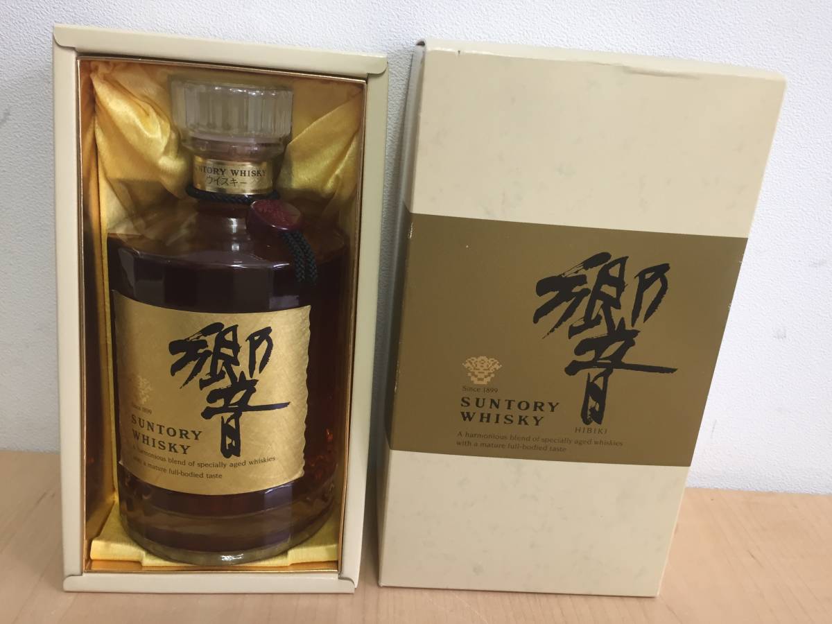 【SALE，大人気】 ウイスキー サントリー HIBIKI 響 NV/ノンヴィンテージ 750ml ゴールドラベル ギフト化粧箱付 SHT01 未開栓(日本)｜売買されたオークション情報、yahooの商品情報をアーカイブ公開 - オークファン 日本