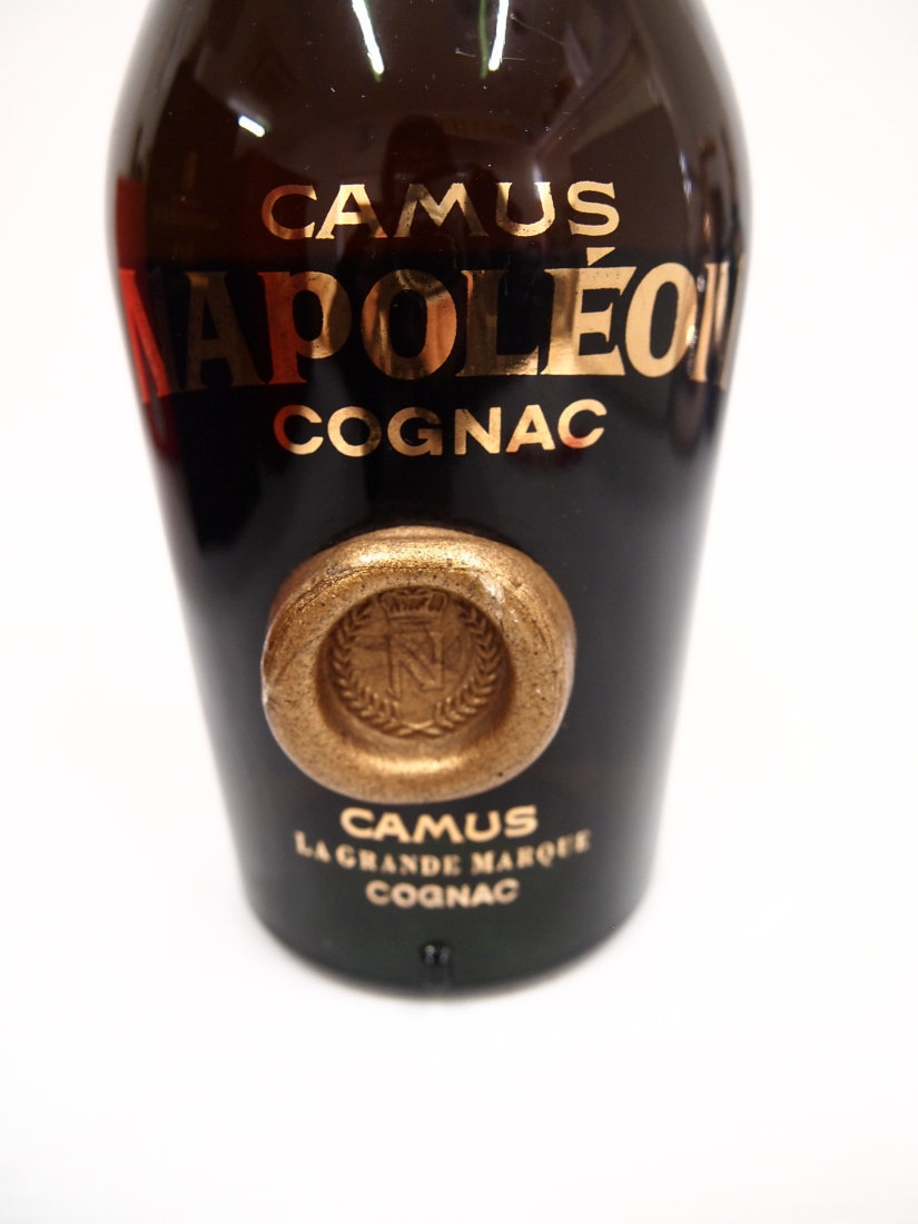 限定SALE，お買い得 ☆CAMUS NAPOLEON カミュ ナポレオン クリアボトル☆コニャック ブランデー 古酒・未開栓 A6969C3