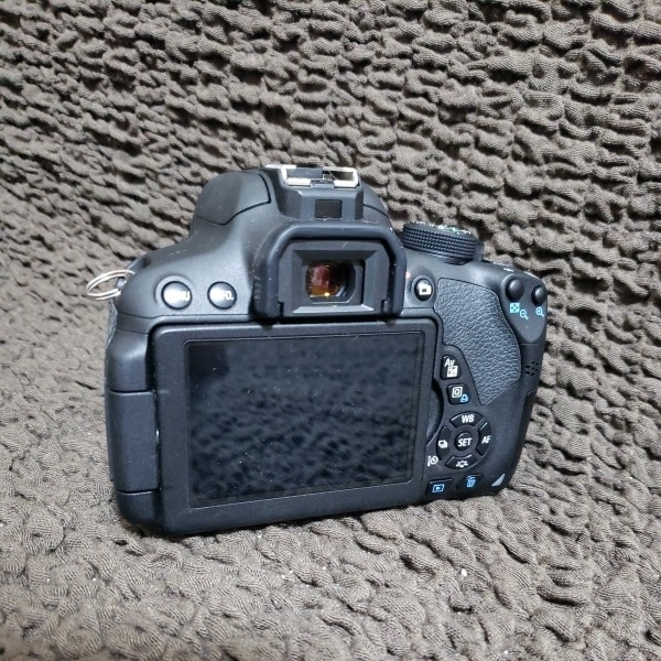 Canon EOS kiss X7i DS126431 デジタル一眼レフカメラ
