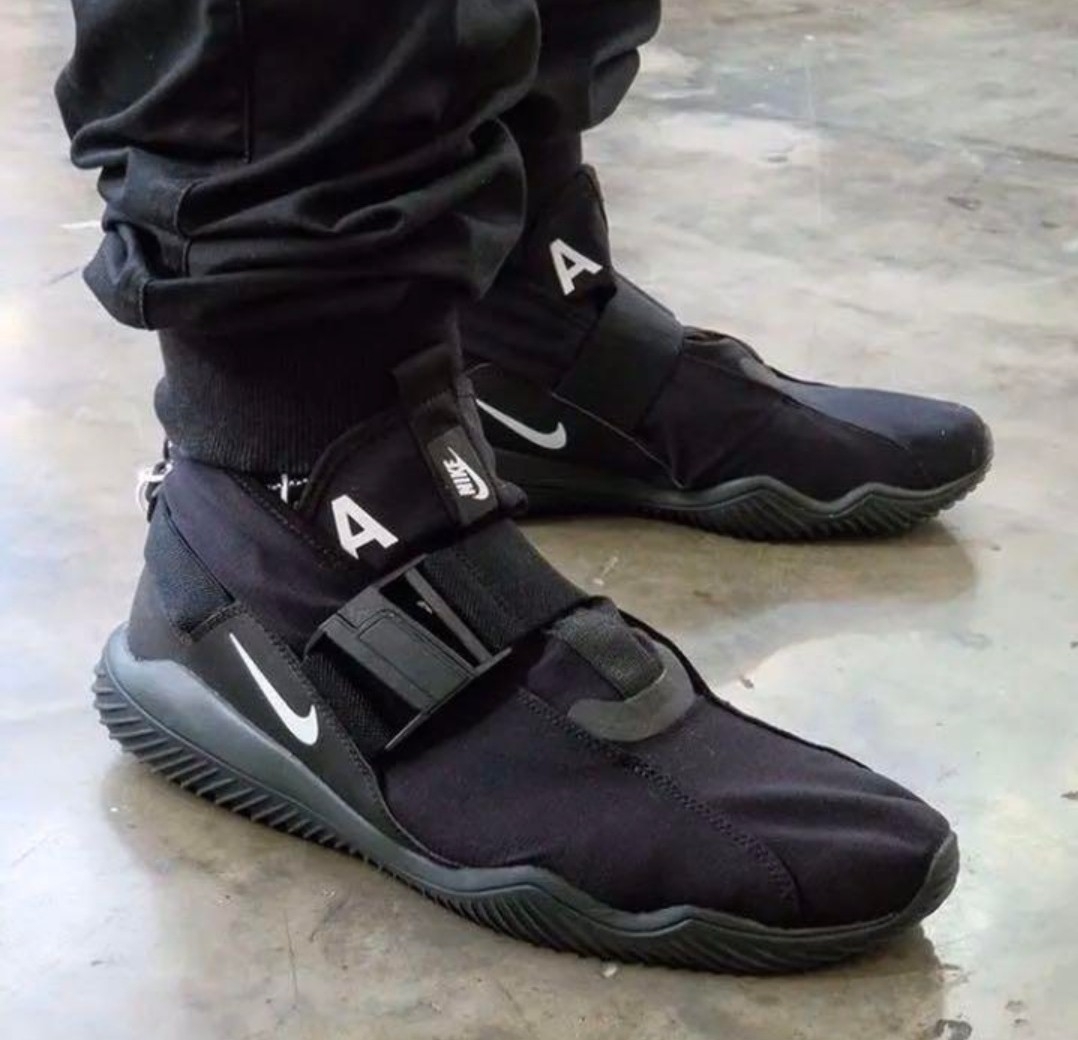 美品 NIKE ACG 07 KMTR US9 27cm 国内正規品 nikelab komyuter コミューター アクロニウム acronym エロルソンヒュー 902776-001