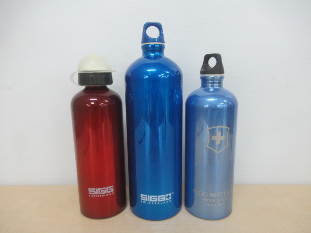  SIGG トラベラー アルミボトル1.5L 1.0L 合計3本セット シグ 軽量 アウトドア 登山 ハイキング トレッキング キャンプ 000092871(1.0リットル～)｜売買されたオークション情報、yahooの商品情報をア 1.0リットル～