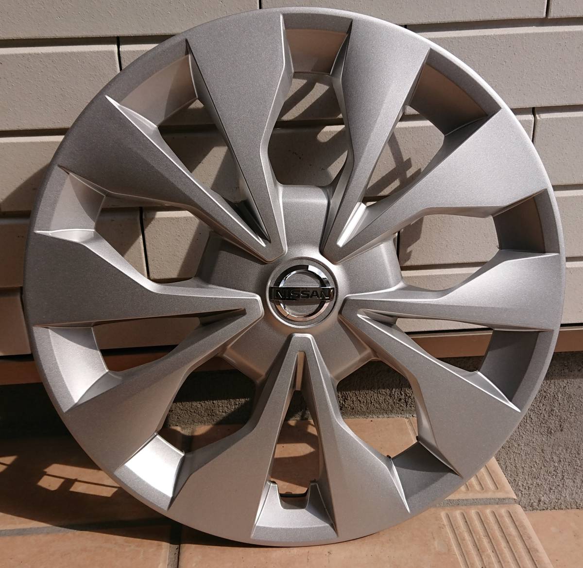 セレナ 純正 日産 ホイールキャップ 15インチ ホイールキャップの通販 