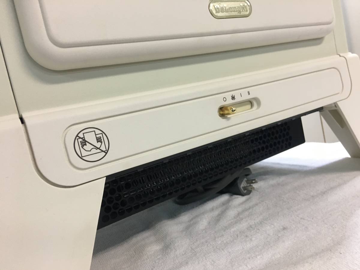 DeLonghi/デロンギ SFA2040J 暖炉型電気ファンヒーター 動作確認済み