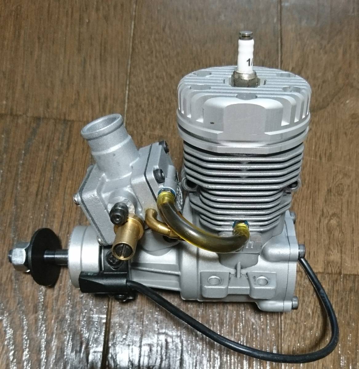 ガソリンエンジン 9cc 2スト 美品