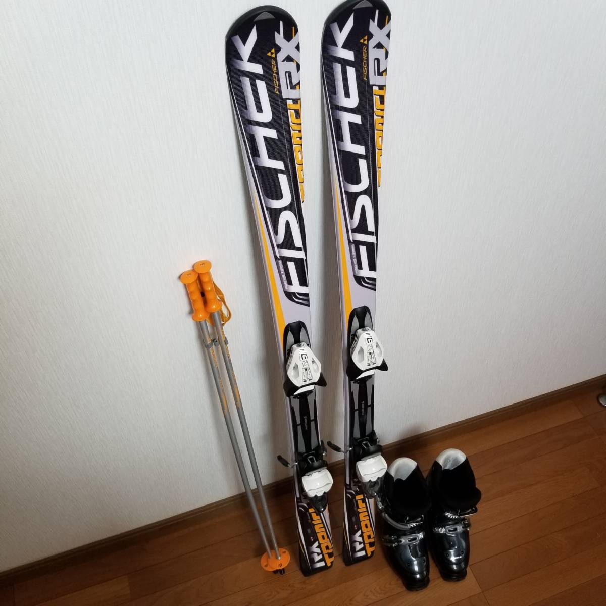 割引通販売 ジュニア スキーセット 4点セット / FISCHER フィッシャー