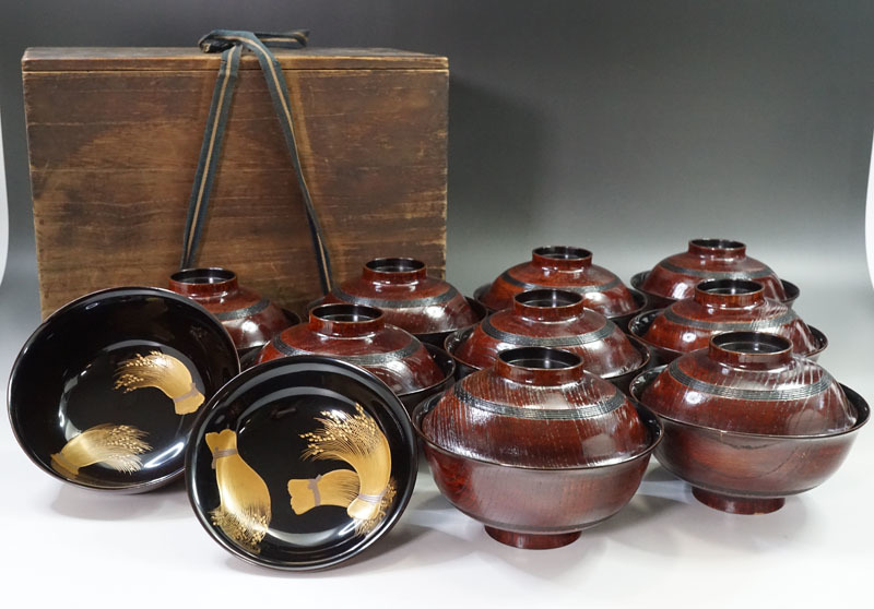 CL14 時代木製漆器 森に鳥 金蒔絵 吸物椀 二客 黒塗 朱塗 闇絵 吸物椀 CL14 金蒔絵 時代木製漆器 森に鳥 二客 黒塗 朱