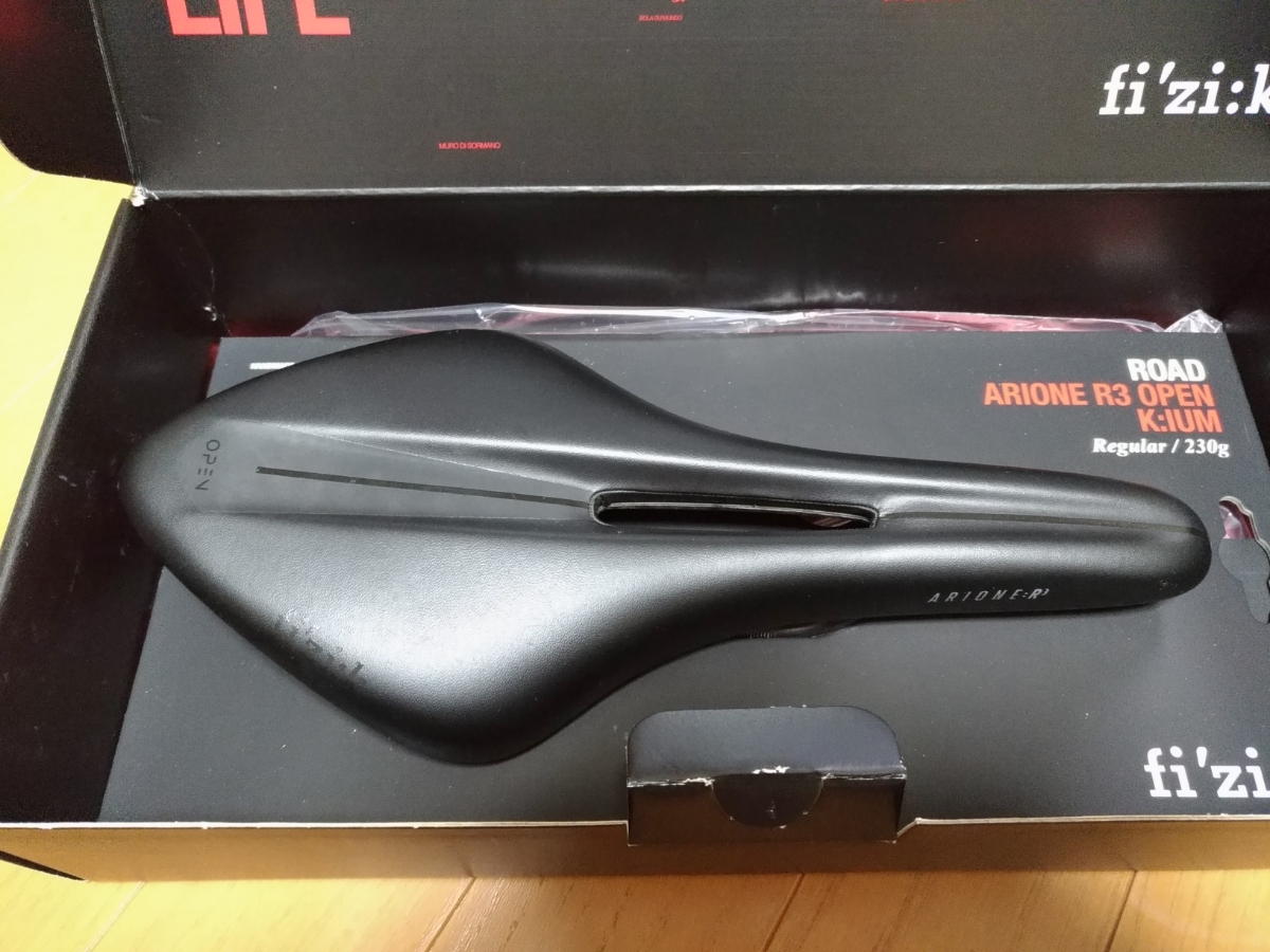 R3 OPEN フィジーク サドル アリオネ ARIONE | fizik REGULAR 黒 kiumレール オープン 理系な人の Open」の購入レビュー SADDLE つくば市のロード