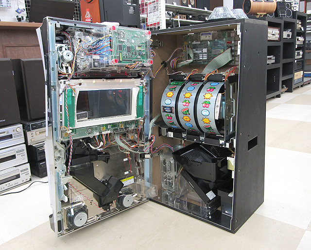 札幌発 パチスロ実機 サミー パチスロエイリヤンビギンズ コイン不要機搭載 無段階ボリューム調整有 家庭用電源対応 5号機 中古品 動作確認_4