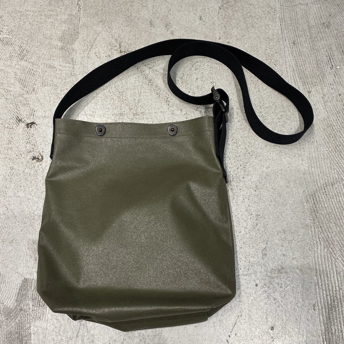 ARTS&CRAFTS アーツ＆クラフツ COATED CANVAS VERTICAL SHOULDER 