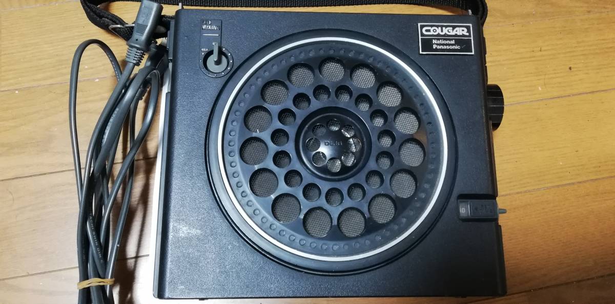 ☆受信できます☆吠えろクーガ☆ナショナル☆RF-888☆BCLラジオ