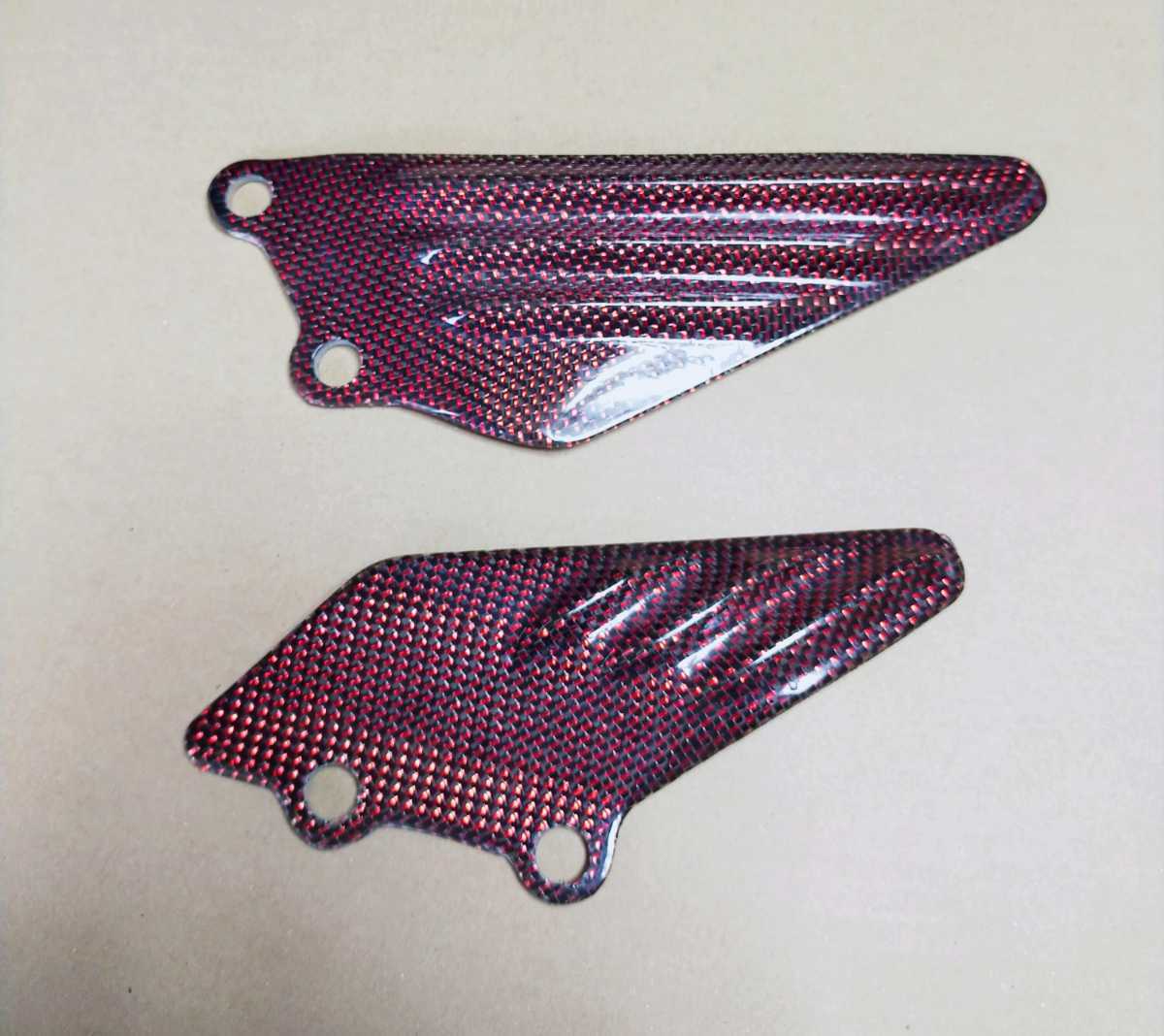 ZZR1400ヒールガード赤(06～) Carbony:カーボニー ZX-14 ZZR1400 06-17