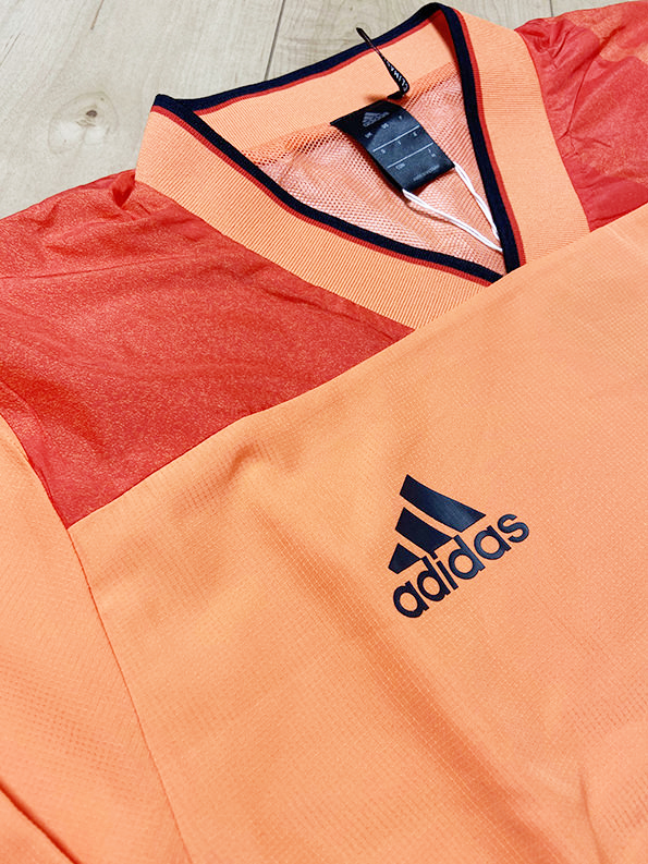 低価，新作 adidas アディダス サッカー フットサル トレーニングウェア RENGI ウィンドトップ Mサイズ(ウインドブレーカー)｜売買されたオークション情報、yahooの商品情報をアーカイブ公開 - オークファ ウインドブレーカー