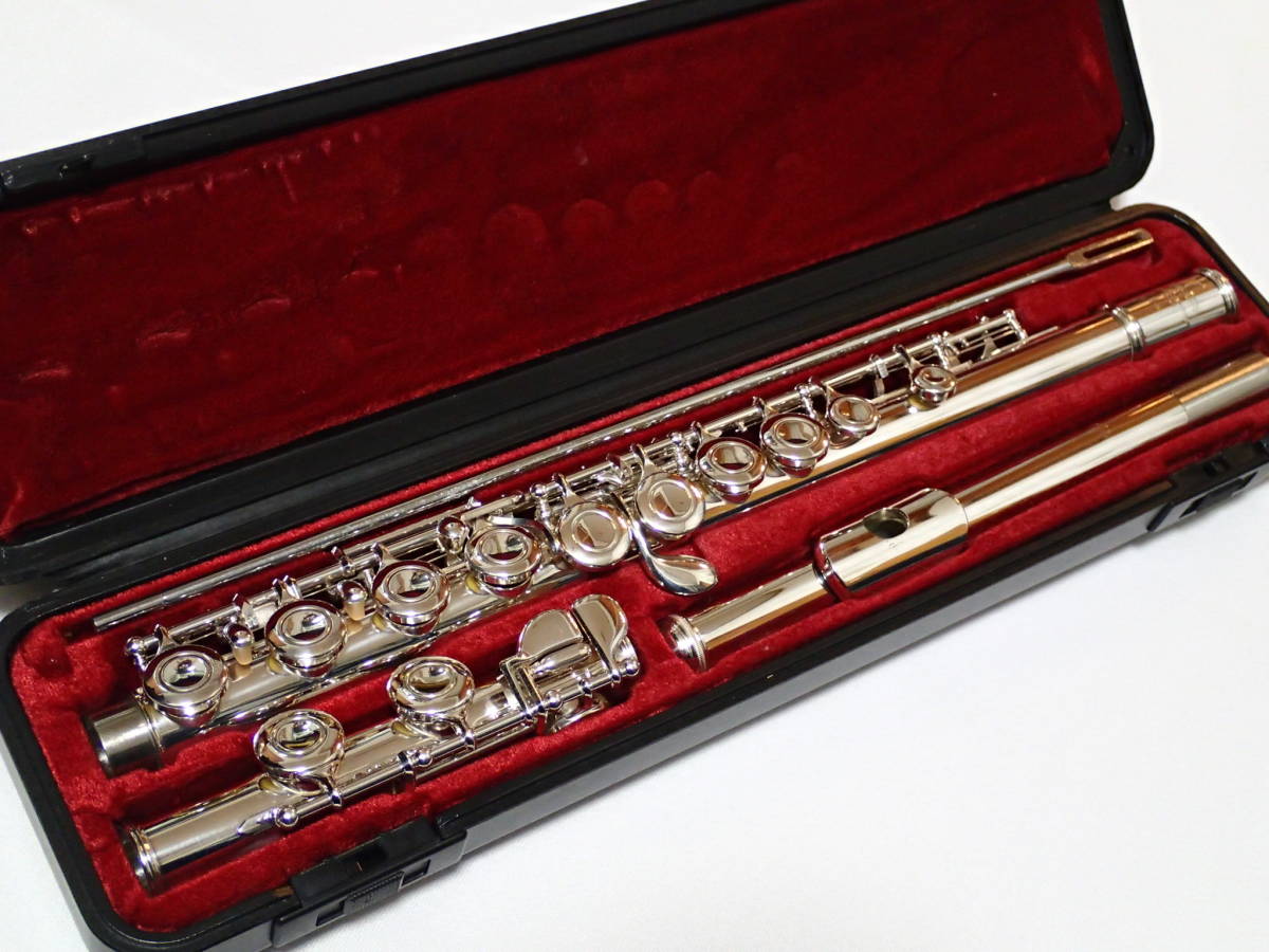 YAMAHA YFL-211 フルート YAMAHA YFL-211 フルート Eメカ搭載 銀メッキ