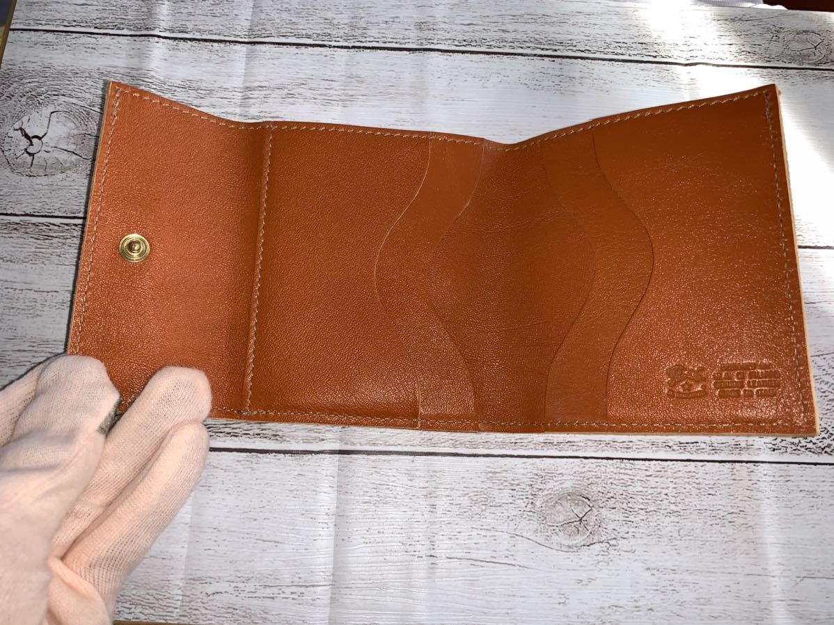 イルビゾンテ IL BISONTE 三つ折り財布　メンズ　レディース　牛革
