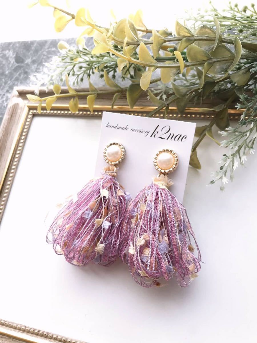 パールカボションｘパープルテープタッセルピアス_2