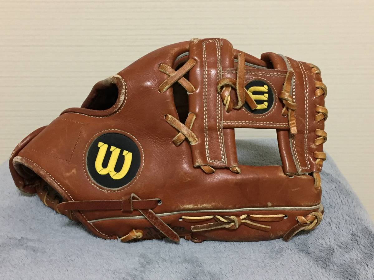 A2000 0 Wilson Baseball Classics Series Glove Fastpitch M23 : com
