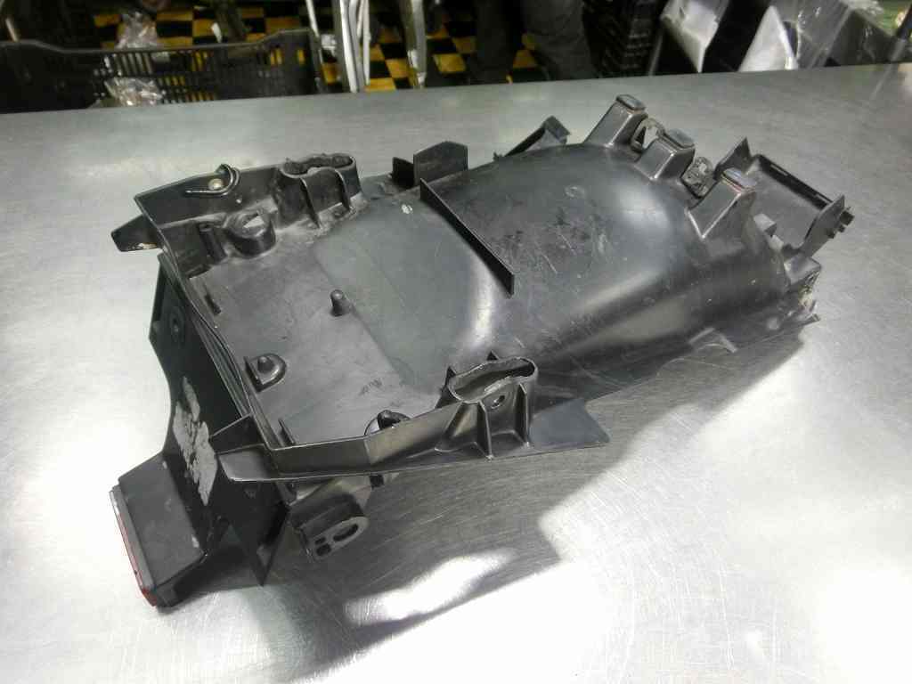 NSR250R リアフェンダー、カットされていない希少？品☆MC21 【公式通販】