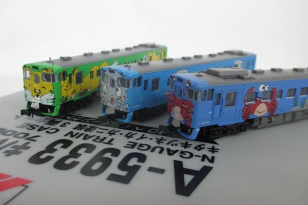 マイクロエース A5933 キハ40系700番台 キタキツネ・イカ・カニ塗装 3