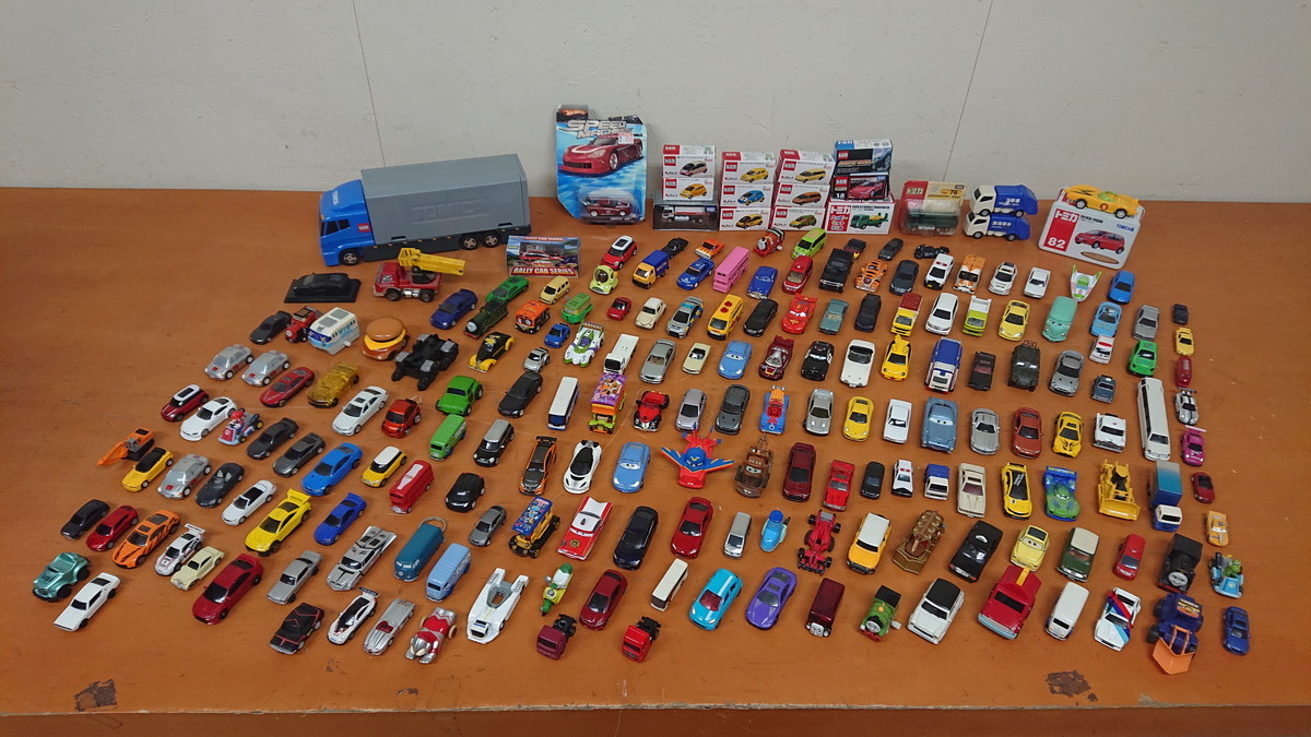 R2-3C-80 TOMICA トミカ チョロQ HOTWHEERS KYOSHOなど ミニカー 約