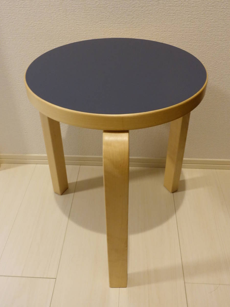 | Stool Artek 0 リノリウム (スツール60) スツール60 アルテック (アルテック) scope > |リノリウム ×ハニー| スコープ別注 1点購入につきアルテックノベルティプレゼント MakeLife＋