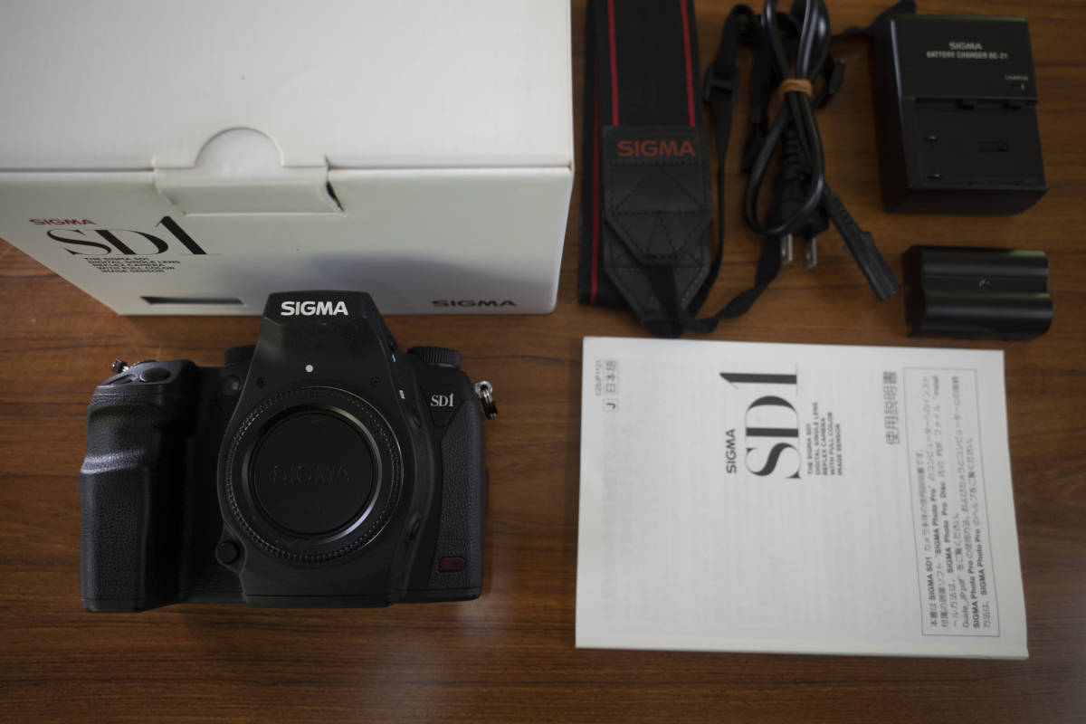 Sigma SD1 Merrill - | DSLR Camera Review camera ⁄ Digital drop 