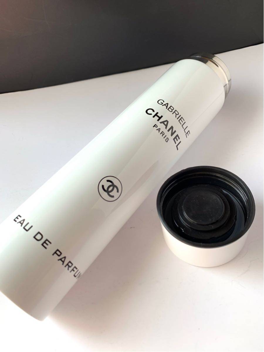 水筒 Chanel - 入手困難・早い者勝ち！CHANEL サーモス メルカリ 水筒