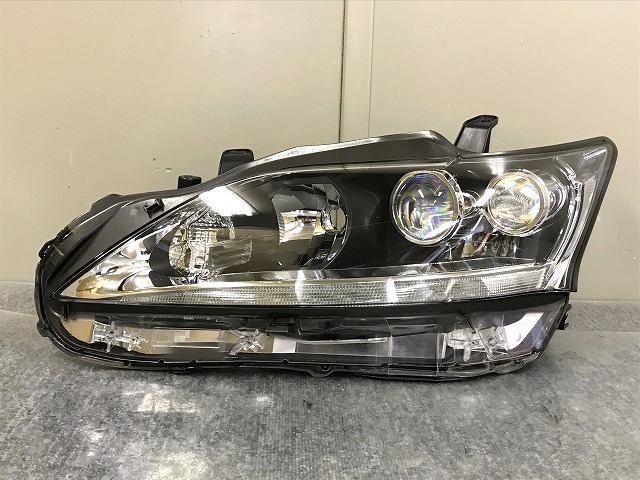レクサス ZWA10 CT200h LED 前期 前期中期 右ライト⁄右ヘッドライト