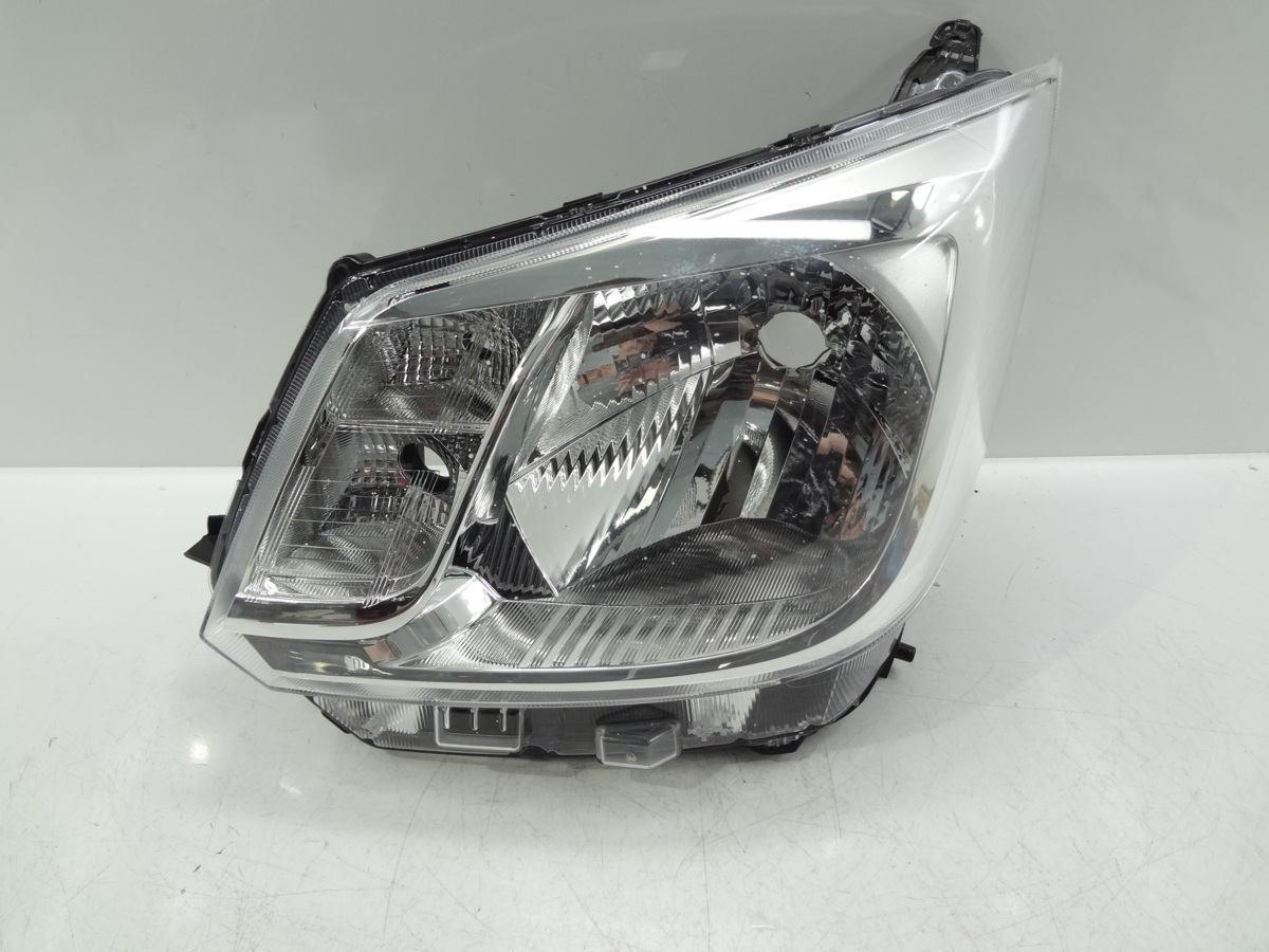 ムーヴ LA150S カスタム ムーヴ型式：DBA-LA150S（ダイハツ）のクルマ 