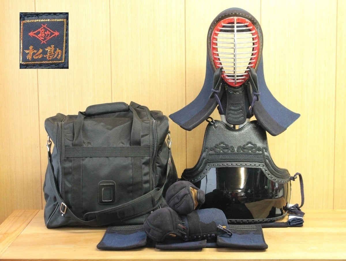 新作登場，人気SALE h8864 防具一式 5mmミシン菱刺 中高生 女子160-165cm 小手小さめ 松勘 胴下部分の補修あり 剣道(防具セット)｜売買されたオークション情報、yahooの商品情報をアーカイブ公開 - オークファン 防具セット