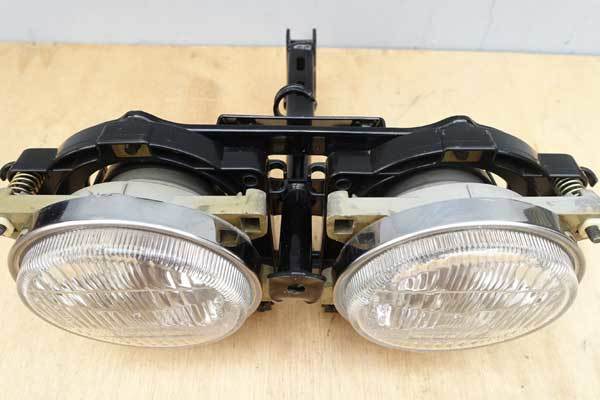 【ジャンク】CBR250R mc19 純正ヘッドライト Yahoo!オークション 「cbr250r mc19」(ヘッドライト)(純正品)の