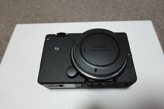 SIGMA fp 45mm F2.8 DG DN Contemporary キット（フィルター、バッテリー×１おまけ） Sigma 45mm fp Contemporary: Solid w