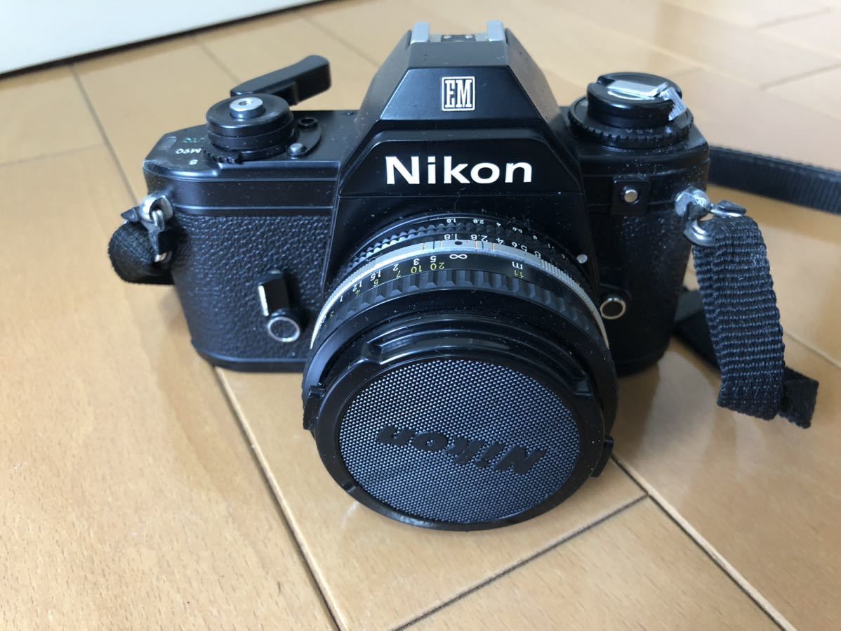 ニコン Nikon EM 50mm f 1:1.8
