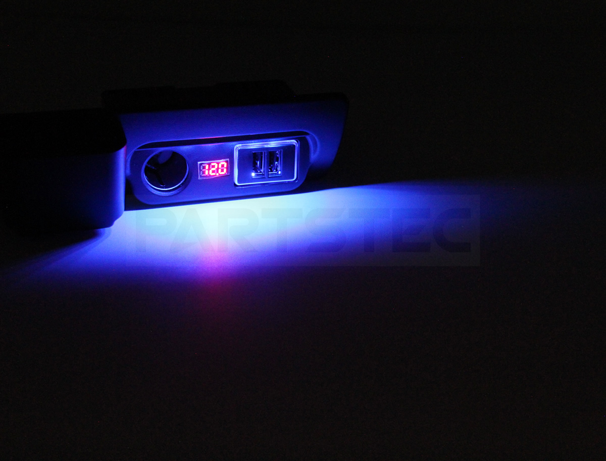 200系 レジアスエース 増設 電源 ユニット USB 2ポート LEDライト 電圧計 ポケット付 TRH200 TRH221 GDH201 TRH226 【説明動画有】/28-430 ハイエース : 増設電源ユニット ユニット | Type-Cトヨタ