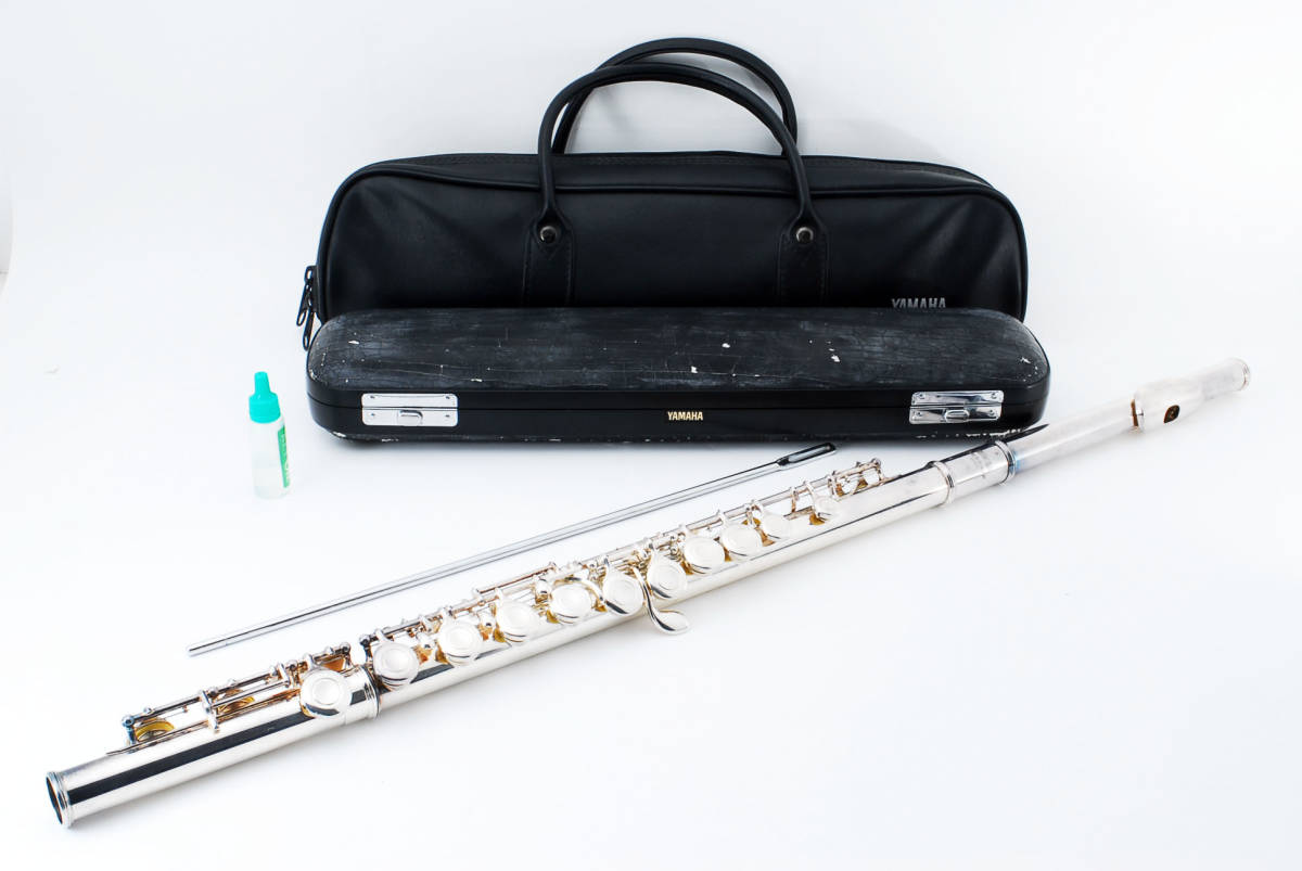 YAMAHA ヤマハ 211SII フルート シルバー ケース バッグ付き 楽器・機材 YAMAHA ヤマハ 211SII フルート シルバー ケース バッグ付き