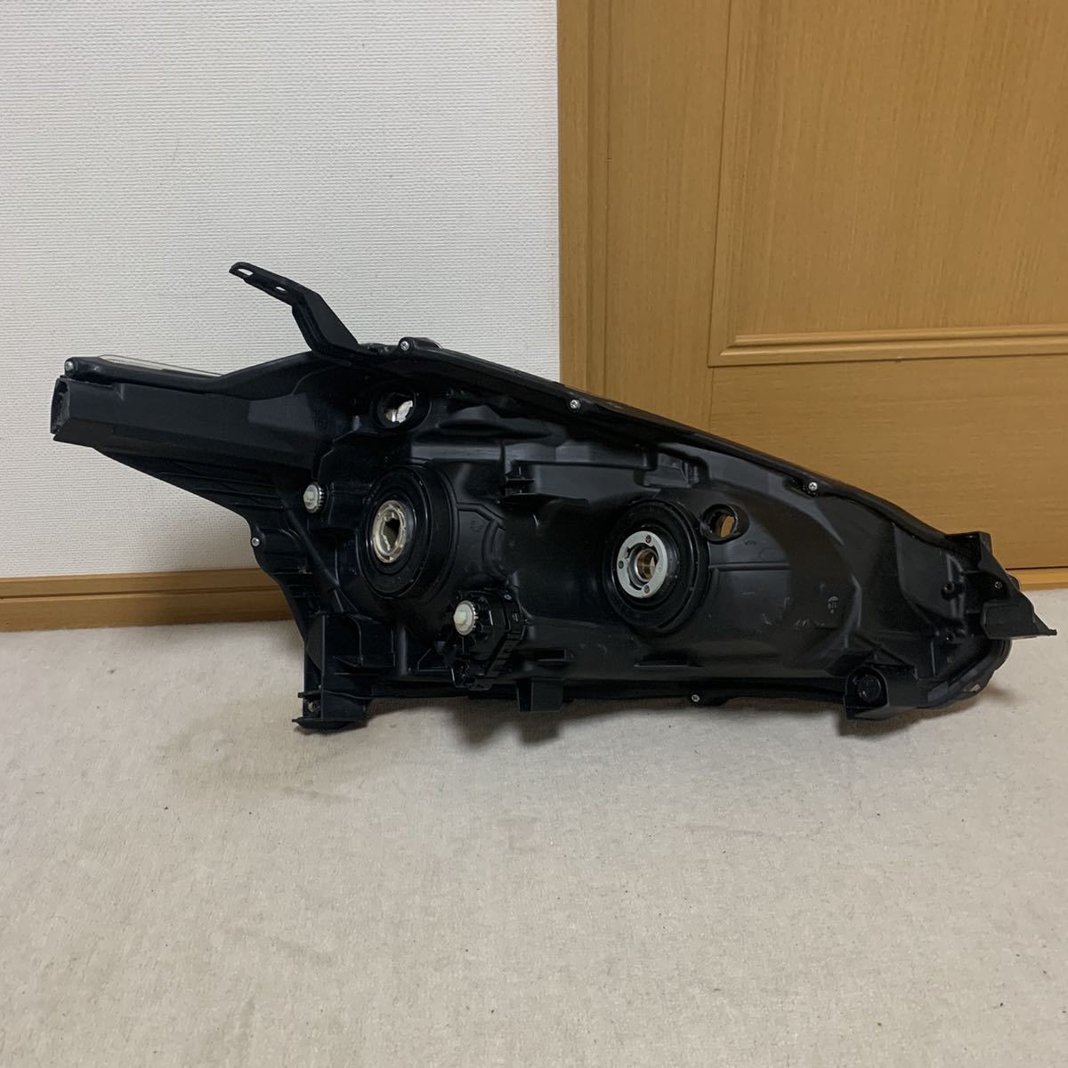 トヨタ純正 シエンタ NHP170 後期 KOITO 52-316 左ヘッドライト