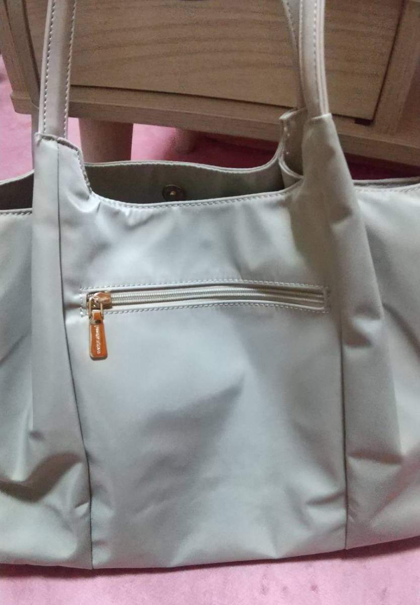 Passage Mignon パサージュ ミニョン 大きめトートバッグ トートバッグ 売買されたオークション情報 Yahooの商品情報をアーカイブ公開 オークファン Aucfan Com