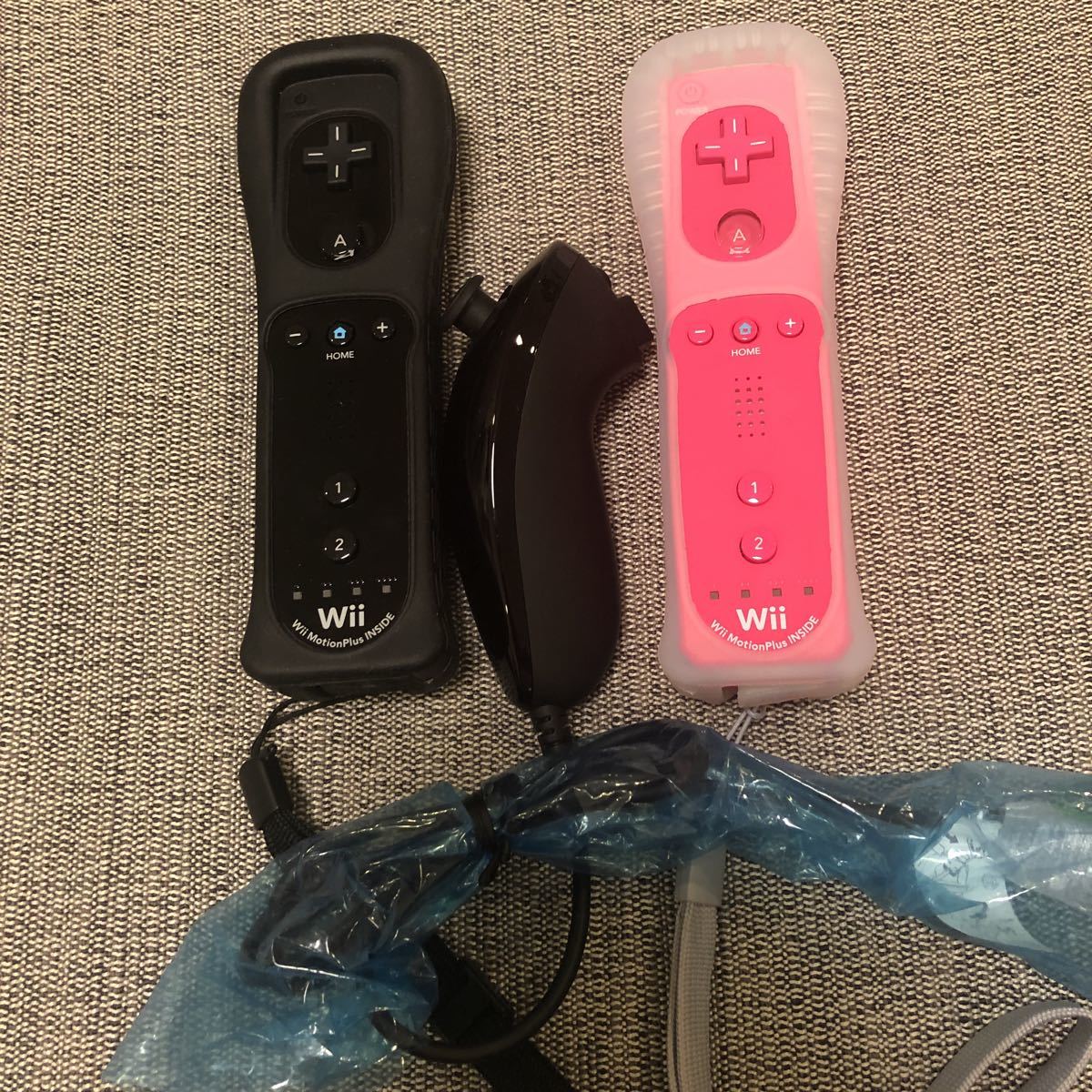 Wiiリモコンプラス 2個セット ブラック ピンクヌンチャク 1個 任天堂