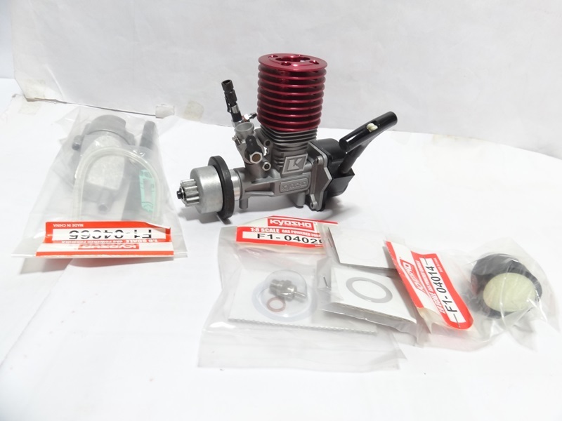 1/8 デアゴスティーニ フェラーリ F2004 エンジン部マフラー付新品