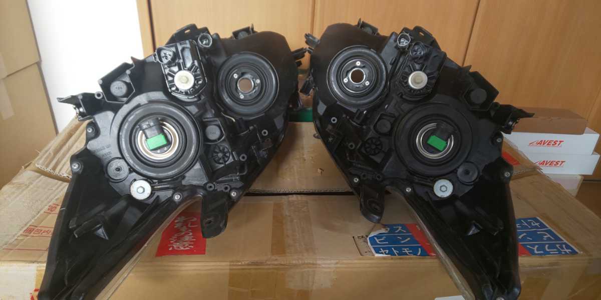 プリウス ヘッドライト 左右セット ZVW30 前期 トヨタ | プリウス30 0 