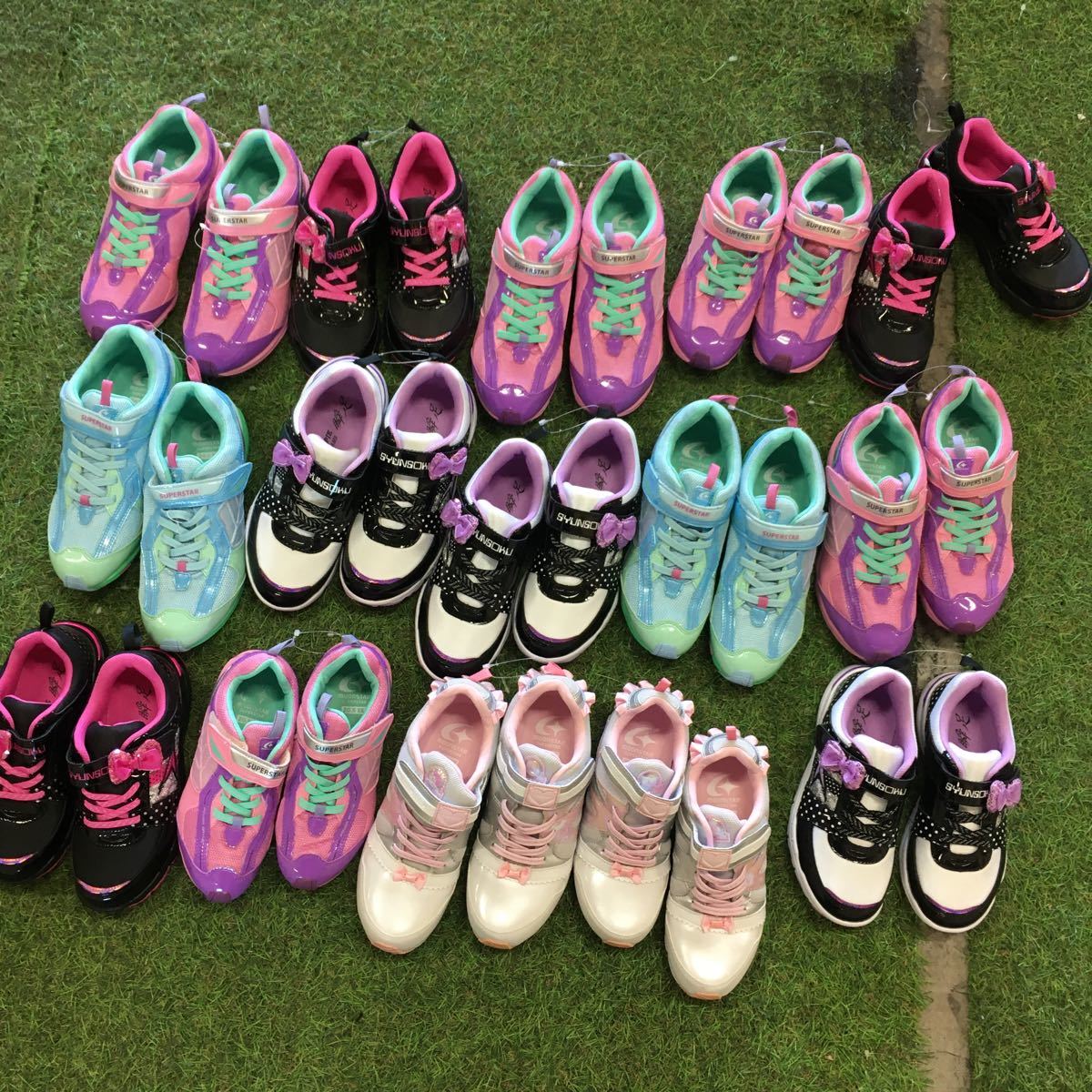 Tm050 キッズ シューズ 靴 女の子 ファッション 種類 サイズ メーカー色々 展示 大量まとめ タグなし シューズ一般 売買されたオークション情報 Yahooの商品情報をアーカイブ公開 オークファン Aucfan Com