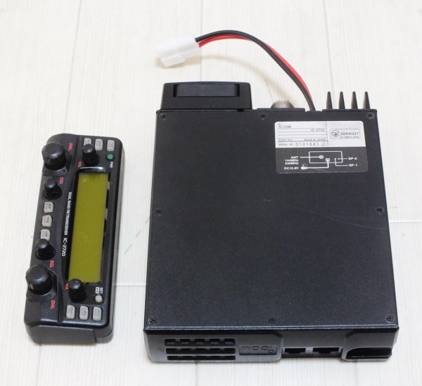 アイコム IC-2720 144/430MHz デュアルバンド 本体＋モニター部分のみ