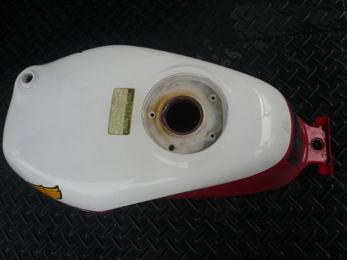nsr50 タンク ジャンク品 ホンダ NSR50 純正タンク 赤/白 | AGGLO2B.FR