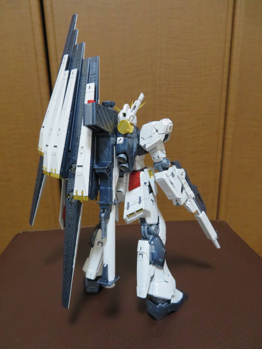 RG νガンダム チタニウムフィニッシュ ガンダムベース限定 素組完成品