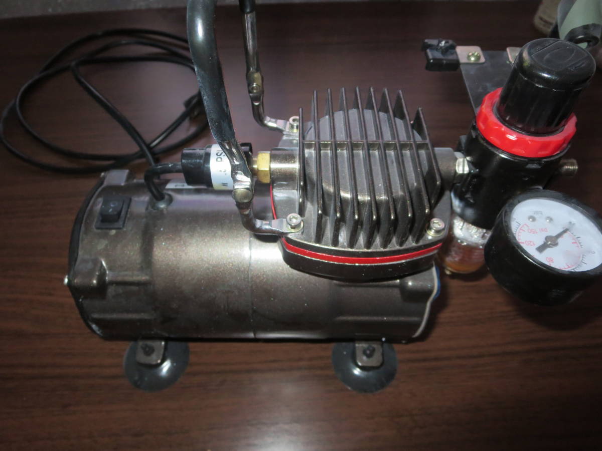 ジャンク品　Ausuc エアーブラシ ミニ コンプレッサー セット_4