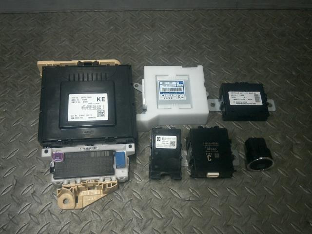  スペーシア DAA-MK53S 室内コンピューターセット ZJ3 フレアワゴン MM53S(スズキ用)｜売買されたオークション情報、yahooの商品情報をアーカイブ公開 - オークファン スズキ用
