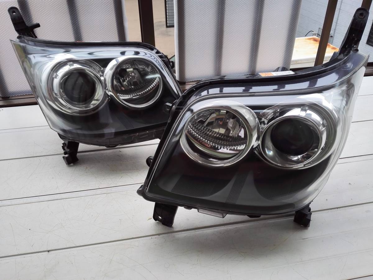 ダイハツ ムーヴ L175S 右 ヘッドライトユニット 81130‐B2320 新品未