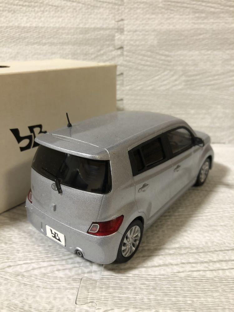 1/24 トヨタ bB 非売品 カラーサンプル ミニカー シルバーメタリック