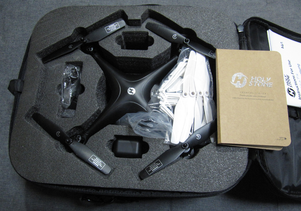 Holy Stone HS120D一式。収納バッグ付けます