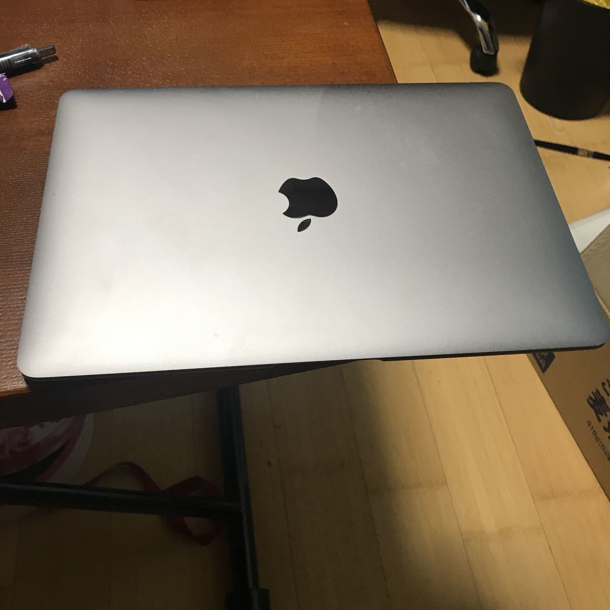 MacBook - Apple Retina (2017) 12-inch 0 2017) : Core i7 12-inch 